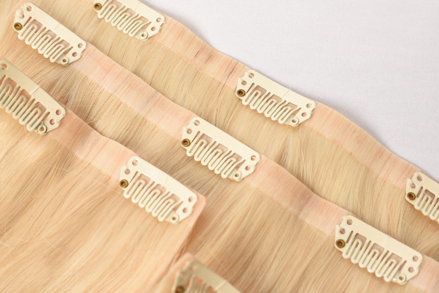 Extensions à clips invisibles - Cheveux 100% naturels - Light Grey