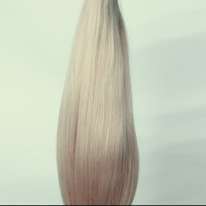 Extensions Adhésives Cheveux Naturels – Vanilla Silk (#60A) – 20 Bandes